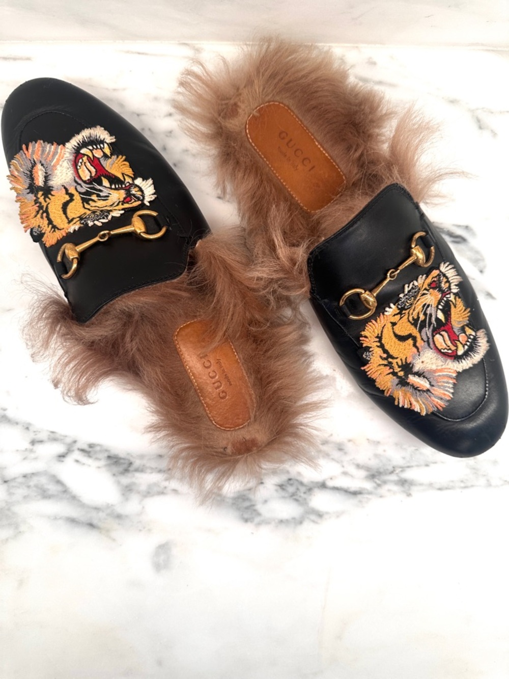 Gucci Black Leather Princetown Tiger Embroidered Fur Lined Loafers - Picture 2 of 4